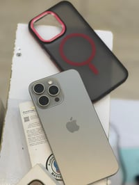 ايفون 15 برو ماكس ذاكرة 256 بطارية 89جهاز ماستر كلة بل شرط سعر1050 وبي...