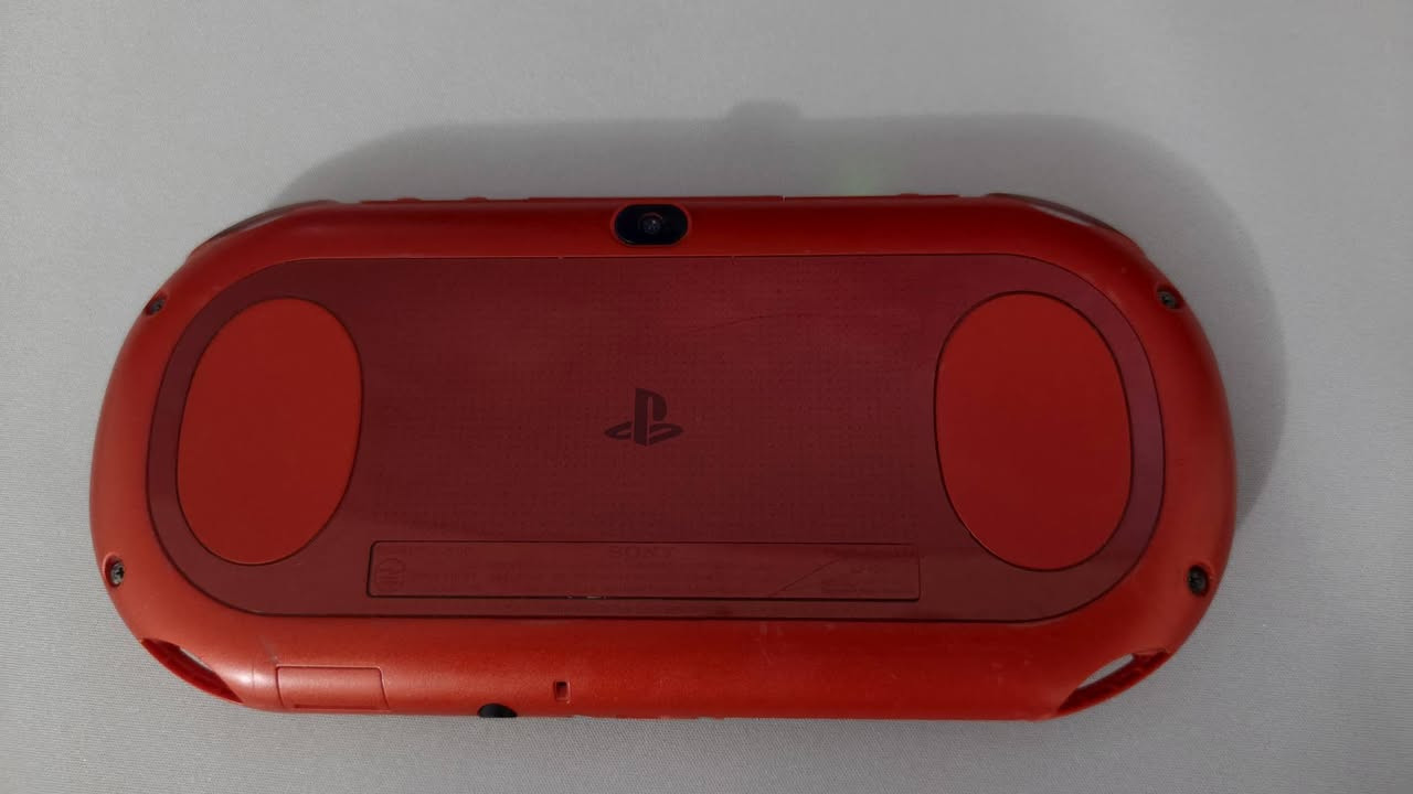 PS VITA 2000 slim
⭕ استيراد ياباني 

⭕اللون أحمر معدني metallic red نادر ومميز ✨ 

⭕الجهاز شغال وجميع وظائف الجهاز شغالة (اللمس، الكميرات ، الأزرار) بيه شخوط خفيفه بالبدي لكن ما مأثره على اللعب وبيه كسر بسيط جدا باليسار مثل ما موضح بالصور أيضا ما مأثر على اللعب. 

⭕الجهاز مهكر تهكير كامل ثابت enzo وبيه ألعاب قويه وبيه محاكيات تشغيل ألعاب psp , ps1 ، ☢️ متجر لتنزيل كل ألعاب ps Vita, psp, ps1, psm. ويحتوي على التطبيات والألعاب التالية جاهزة للعب : (موضحة بالصور) 

🟢  تجي وياه هدية 🎁 ادابتر sd2vita و SD 64g ، وكيبل شحن (كلهن مشتريهن على حسابي ) (مايجن وي الجهاز) 👍

🟢 السعر 220 ألف وبي مجال للشراي
 
🟢 عنواني النجف الأشرف 

 يتوفر توصيل لكل محافظات العراق 🇮🇶


**إذا كنت صاحب هذا الإعلان وتريد حذفه لأي سبب، رجاءا أرسل رسالة إلى الدعم الفني**