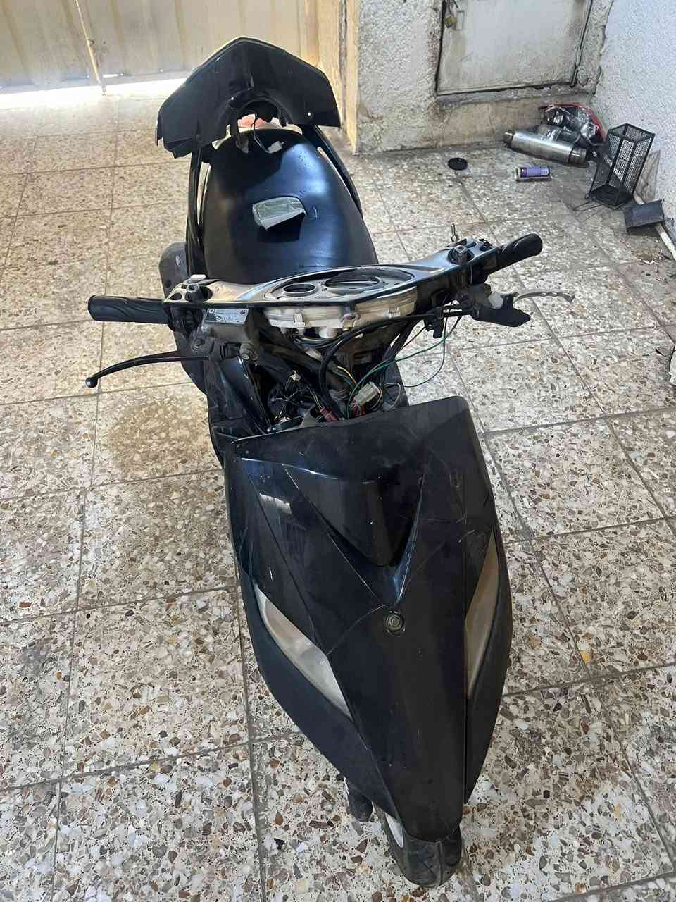 سلام عليكم  ثعلب 140للبيع  دراجه جانت كله شغاله قبل لا تنترك  دراجه ابيعه كوم حديد كومم حديد كوم حديد  سعره 200قفل بدون عمله تجي تحمل وتروح مكاني بغداد لكراده***********
