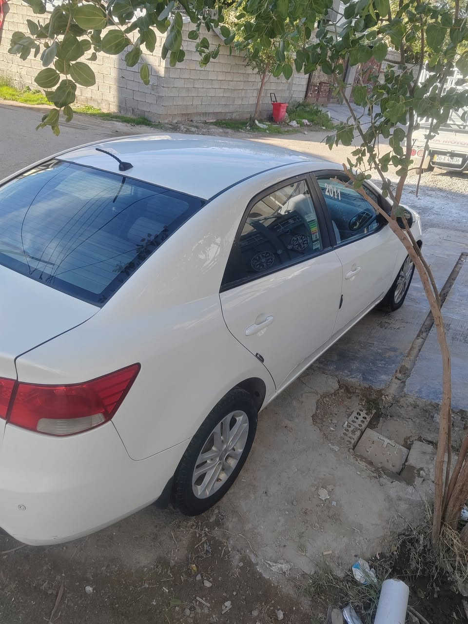 بيع او مراوس 
سيراتو ٢٠١١ جديده رقم ديالى بدون نقص حدادية ٩٠ بالمية باتري جديد تايرات جدد بلاكات جدد تبريد وتدفئة شغالة كير ومحرك مكفولات صبغ قطعتين ونص فقط باقي اتكفل معجون وتبديل سعر ٩٥ بيهة مجال ***********
