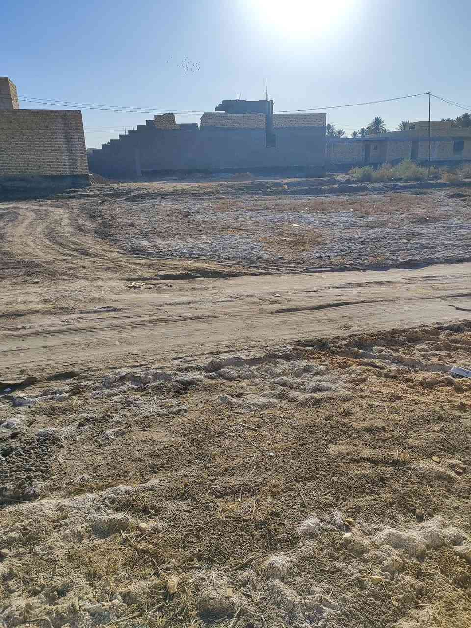 سلام عليكم
قطعه ارض في حي الزهراء طابو زراعي سند 25 مداور بسم المشتري 
مساحه 260 م تبعد عن التبليط والطابو 150 متر كافه الخدمات قريبه يمها
***********
