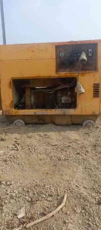 مولده كامه للبيع نظيفه للبيع سعر 325 للستفسار 07803507309