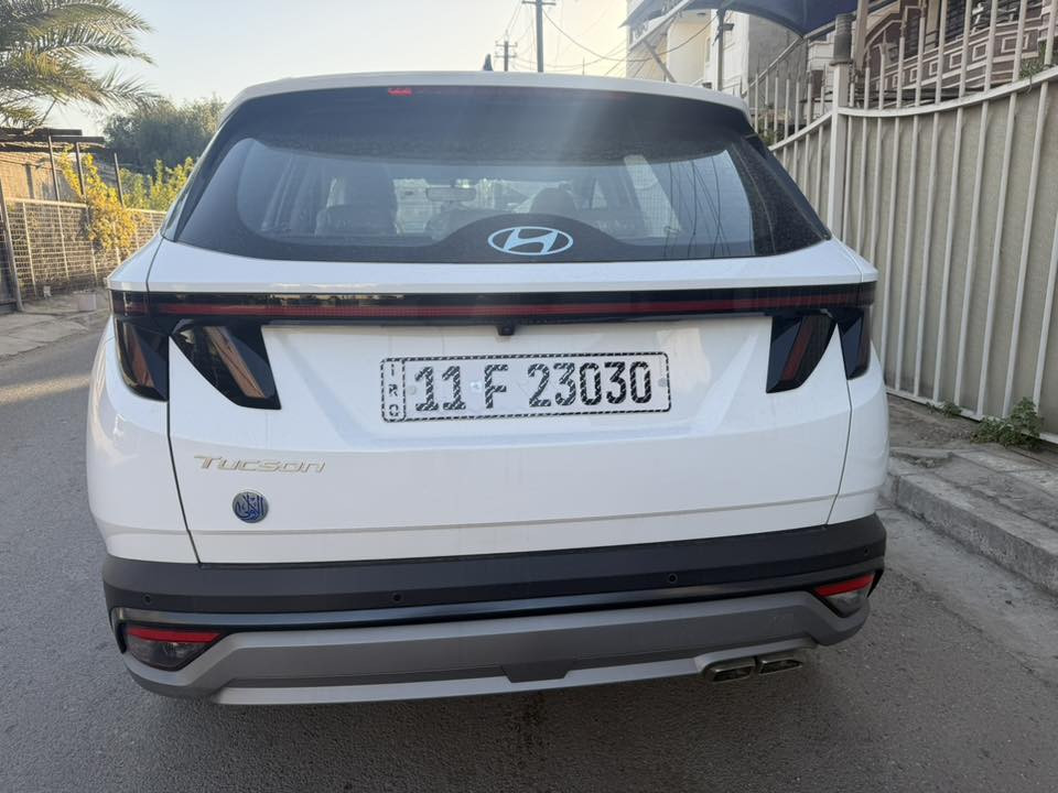 السلام عليكم توسان خليجي ضمان الأولى زيرو
مواصفات 
ويل 19

صندوق كهرباء 
كشنات تدفئ تبريد كشنين كهرباء 
حساس امامي خلفي 
شاحن واير ليس 
 
السعر 242 $/مرقم كامل
المكان الكراده 
رقم الهاتف 
***********
