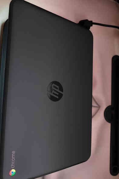 سلام عليكم لابتوب hp للبيع
مواصفات: 
Device name  DESKTOP-LULCNIK
معالج: Intel(R) Celeron(R) CPU  N2840  @ 2.16GHz   2.17 GHz
Installed RAM  4.00 GB رام
System type  64-bit operating system, x64-based processor
ويندوز 10 برو موديل 2023 لابتوب كلش حلو وشاحنتة الاصلية مفيد للدراسة والتصفح والالعاب الخفيفة سعرة 75 وبي مجال 
مكاني سماوة _ ام العصافير 
رقمي: *********** واتساب
