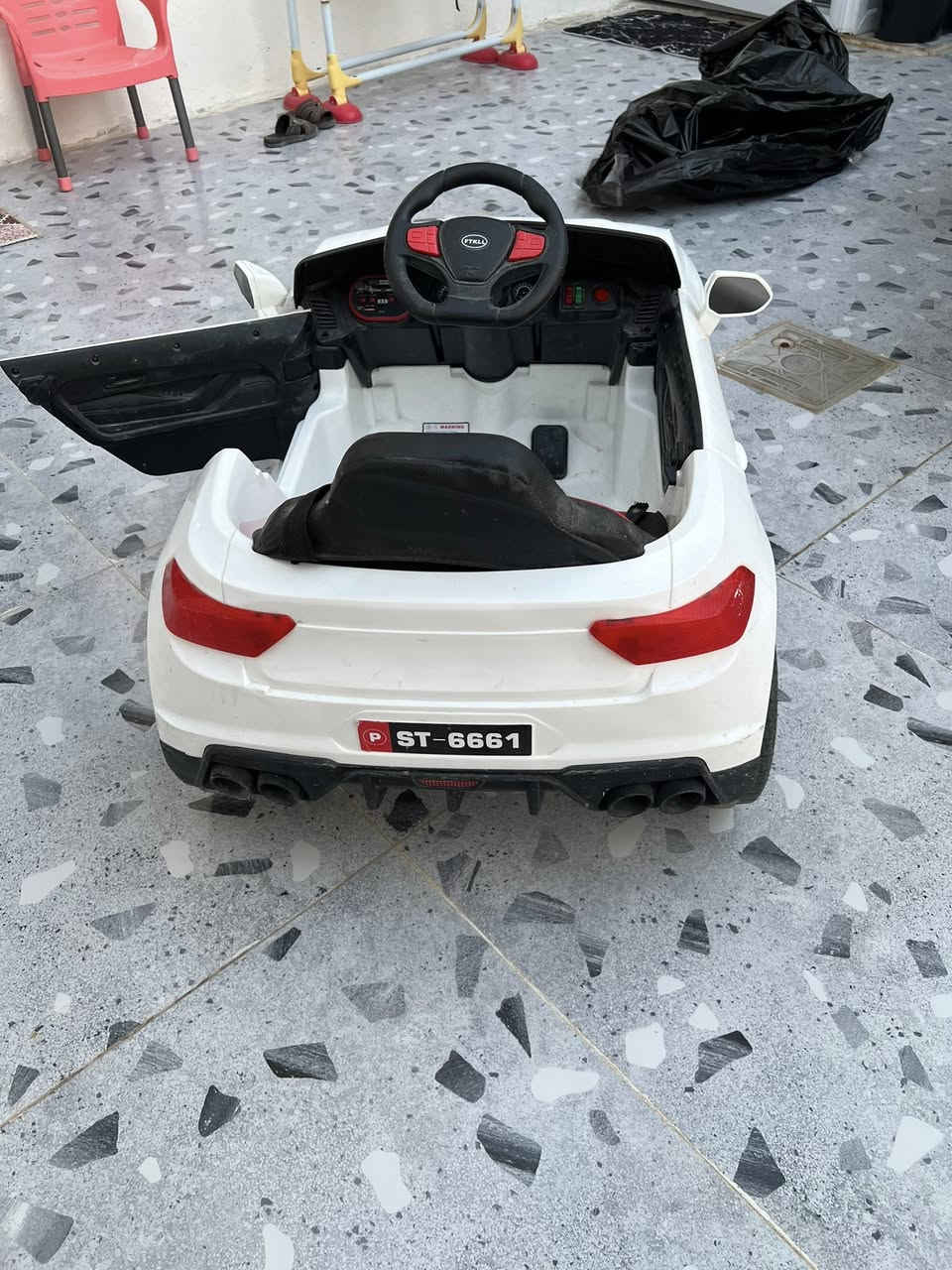 سياره شحن للبيع بشرط حيل نضيف بدون اي عيب كدام عين سعر 85بي مجال شراي يجي خاص


**إذا كنت صاحب هذا الإعلان وتريد حذفه لأي سبب، رجاءا أرسل رسالة إلى الدعم الفني**