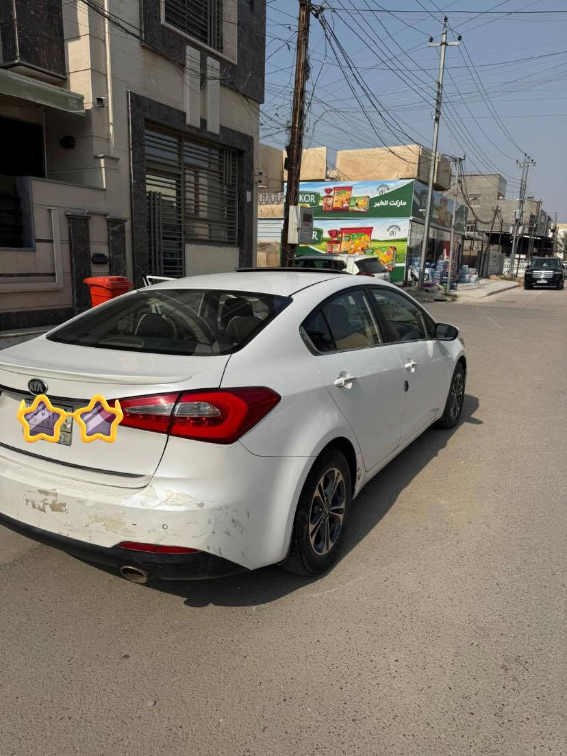 السلام عليكم
كيا سيراتو موديل 13 

لون صدفي ماشيه 142 الف 

وكالة الدولية كفاله محرك كير صبغ 

السيارة فول موصفات بصمه 4 ويل دسك انارة ترحيب بك لايت ولايت لد محرك 1600 دوش 

مكان السيارة الكرخ 

رقم بغداد 

السعر - 12.200$ دفتر و22 ورقة بيه مجال 

***********
