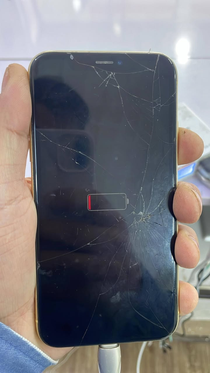 ايفون اكس ار ذاكرة128 بلادي مامفتوح كدام عينك
نسيت اي كلود ابيع ع وضعيته 50وبي مجال  ***********
