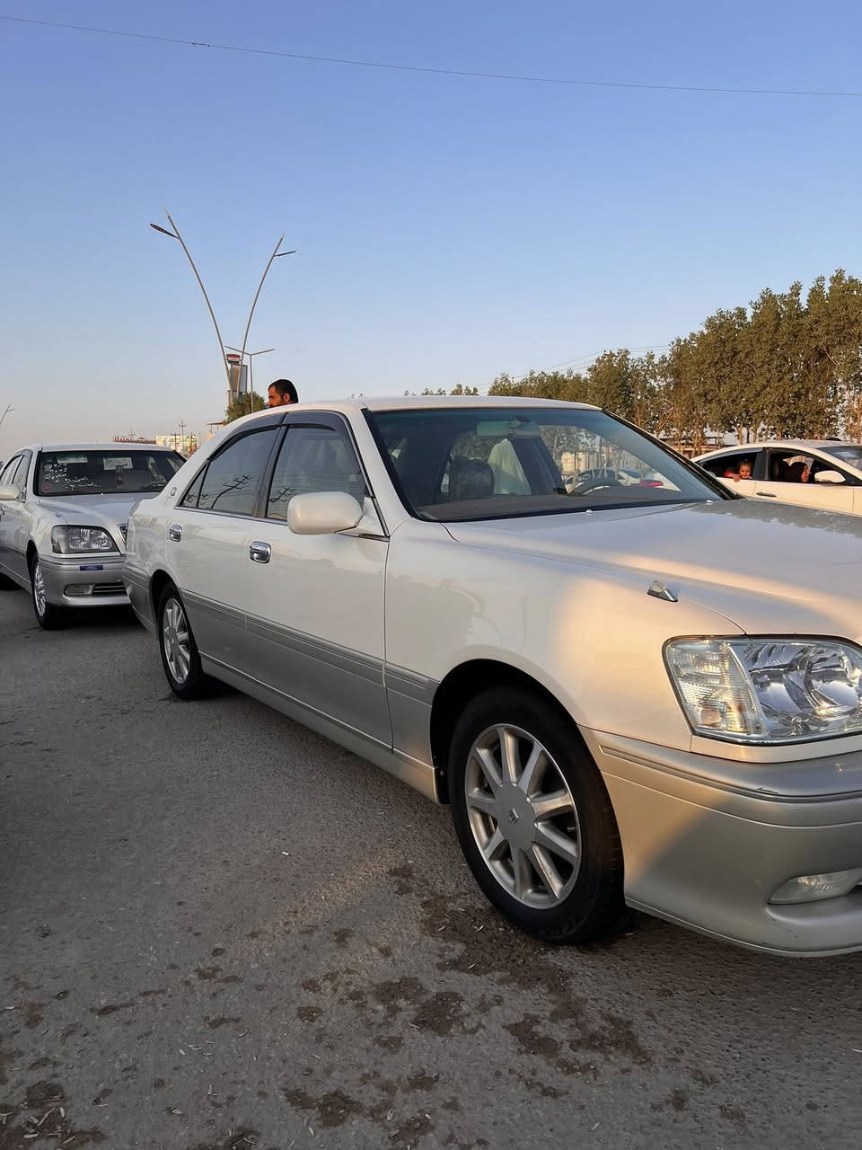 ملكه للبيع موديل 2002 سياره جديده بمعنه الكلمه رقم بصره وكاله فقط مكفوله كفاله عامه سياره بالباكيت رقم الهاتف ***********
