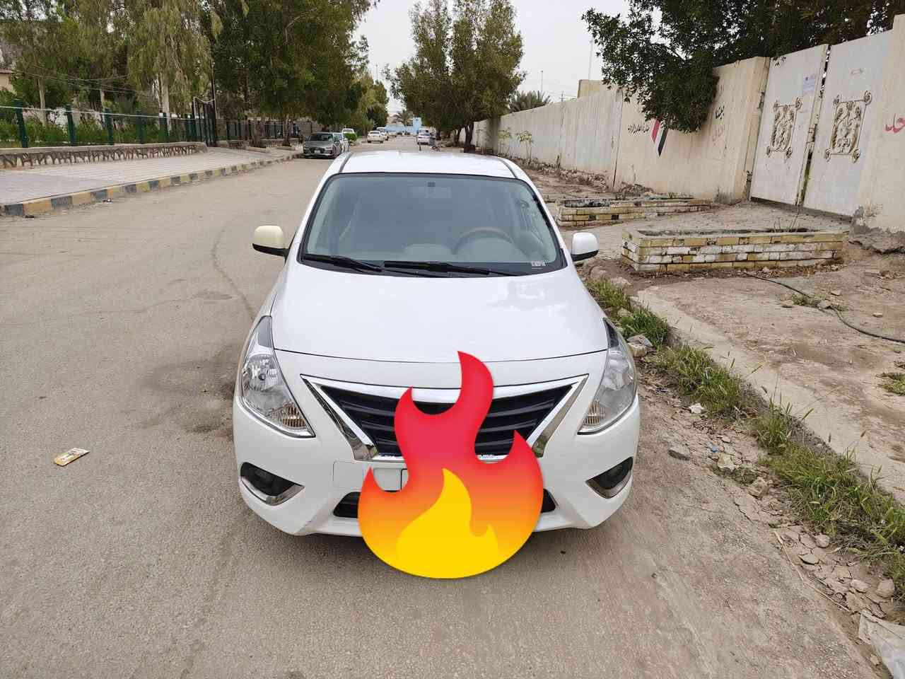 السلام عليكم ..
سني موديل2020ام البليته الزرقاء بدون حادث بدون صبغ فقط باردات  كير ومكينة وتبريد وحدادية خير من الله  السعر100وبيها مجال مكان السيارة النجف الاشرف ناحية الحرية ***********
