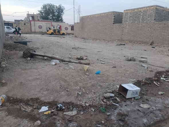 سلام عليكم قطعه زراعي عله شارعين في المنطقه القريه العصري مساحه 275 متر خدمات ماي كهرباه مجاري شارع صب سعر 20 بيه مجال رقم مبايل استفسار ‏‪0783 651 9611‬‏
