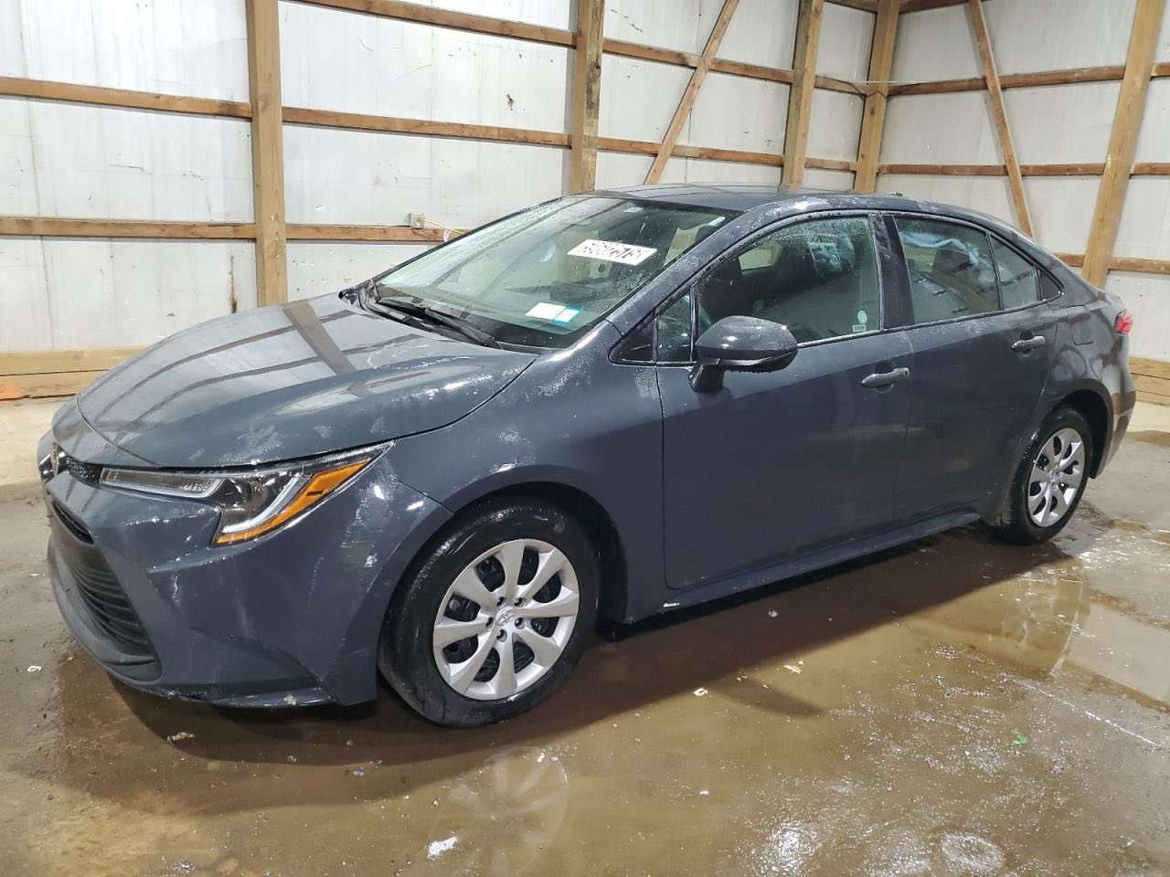 السلم عليكم كورله لبيع بانزين فقط مديل ٢٠٢٤ لسياره جديده ترقيم جديد هزه جديده تخم تاير ياباني لسياره تينار متصرف عليهه بيهه ملاحظات مالشحنشخوط بصيطه بل قماره وتكم مكان السياره بغداد الزعفرانيه لستفسار اكثر ***********
