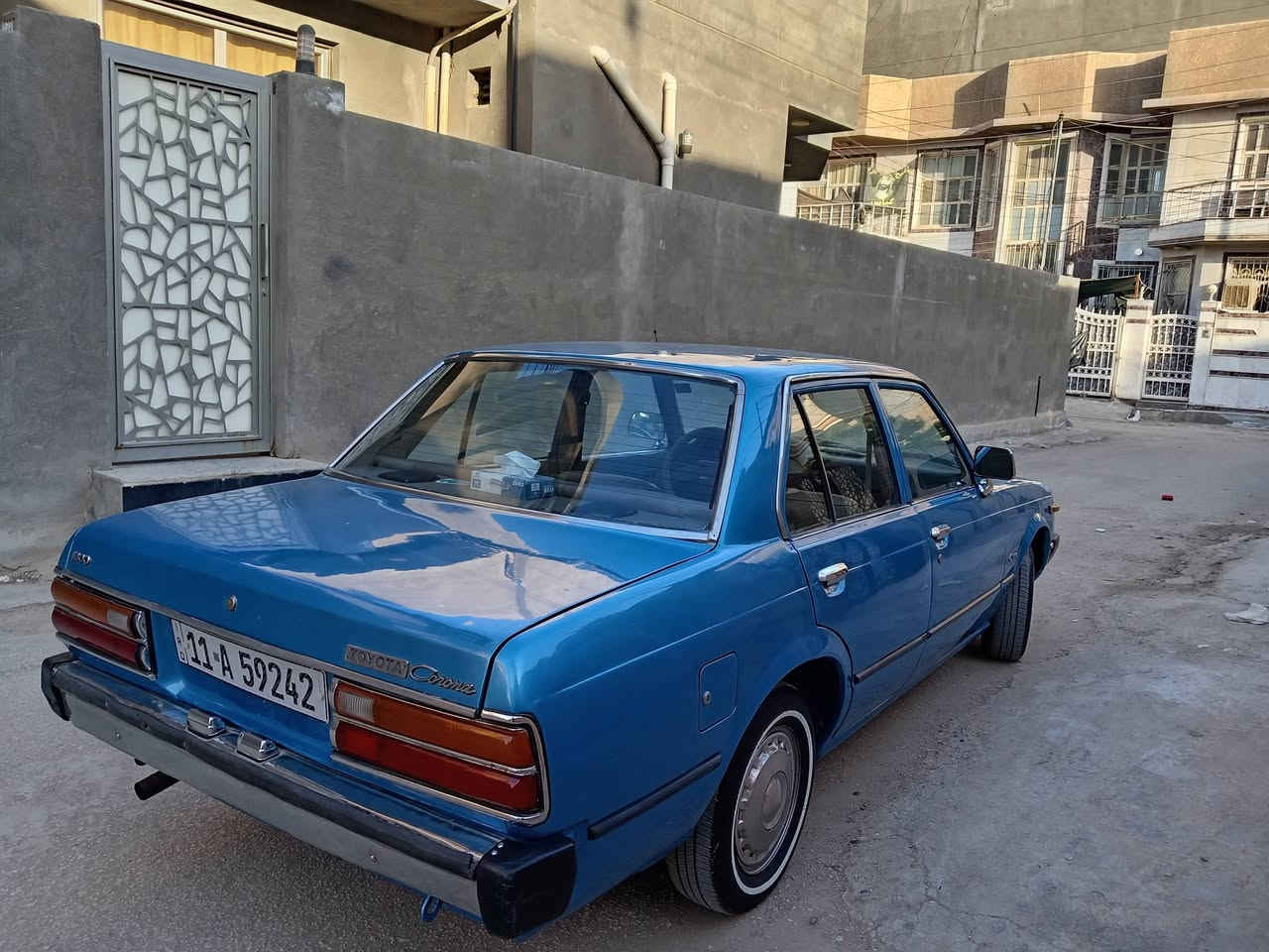 كرونه 1980 سياره مصبوغه للجماليه مكينه بلادي وكير عادي على الشركه بلادي حداديه امامي وخلفي جديد كهربائيات عل شركه تبريد ثلج رقم انكليزي بغداد شرط تحويل ***********
