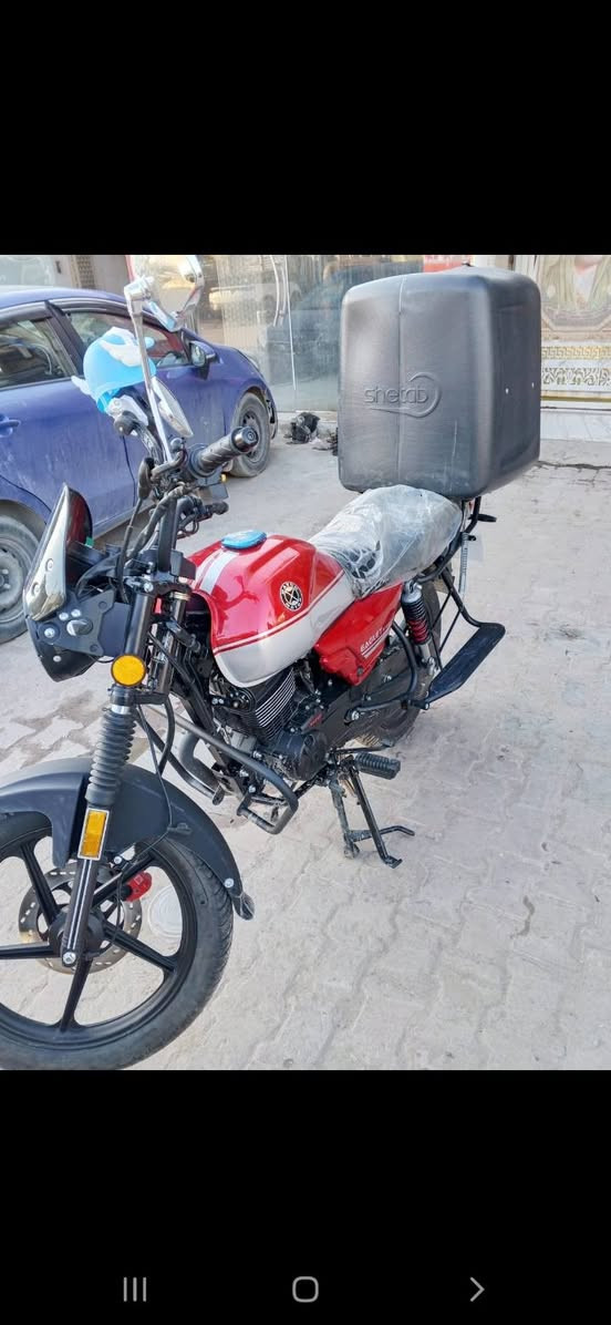 دراجه للبيع دايوان موديل ٢٠٢٥ قبل شهر ماخذها جديده اقل ١٠٠٠ ماشيه كيلو متر موجود بالصوره السعر مليون و٤٥٠ بيه مجال بسيط للإستفسار على الرقم التالي***********  غير متواجد عله الفيس رمشلي واني اخابرك عندي فاتوره
