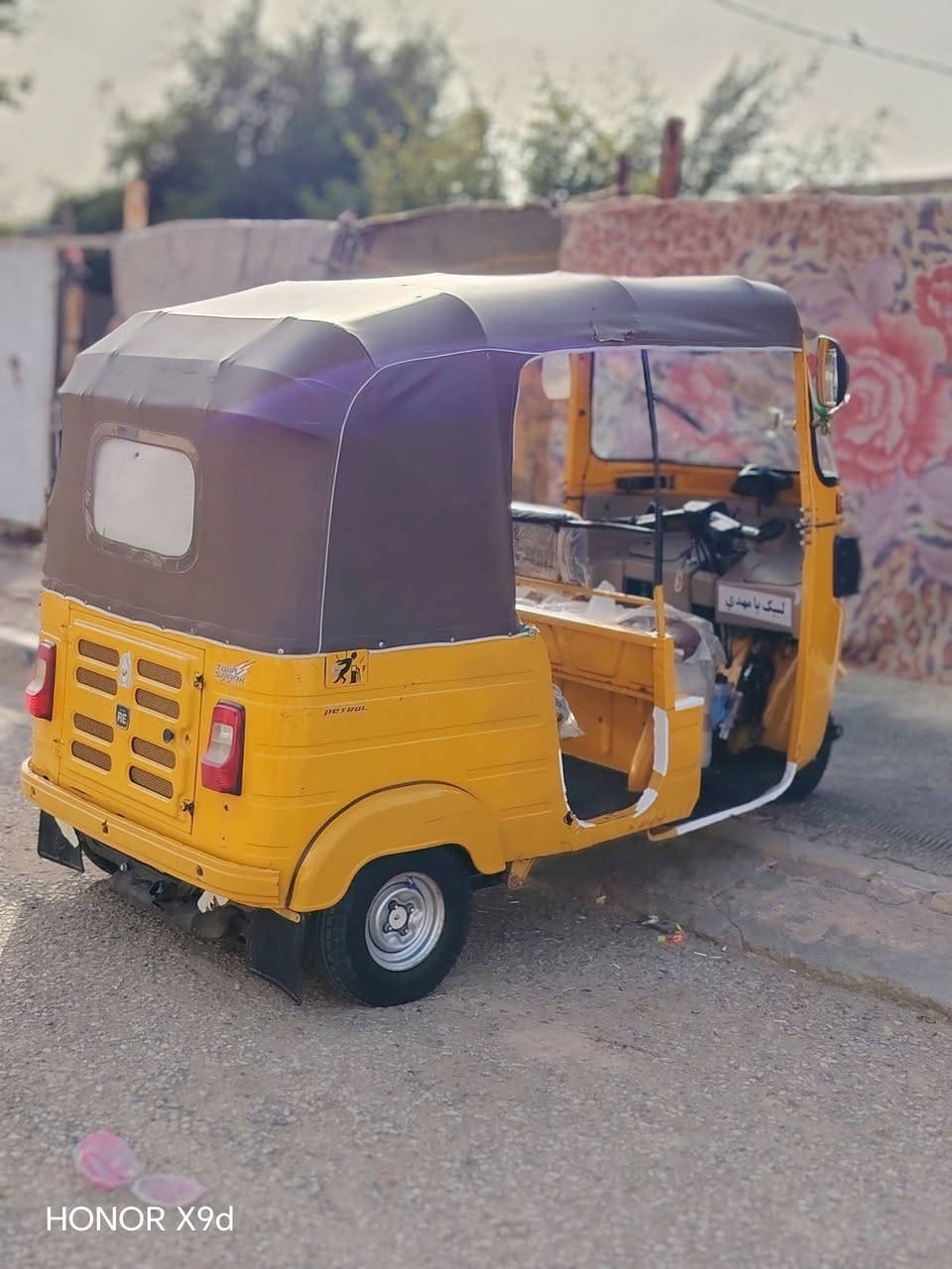 سلام عليكم تكتك لبيع 2019   كفاله ما عده رصعه بلغد بارد تكتك حلوه وجاهزه ما ذبعليه ربع عنوان مجر ناحيت لعدل ***********
