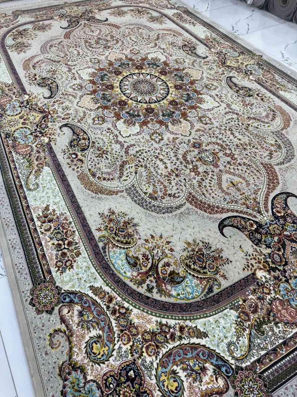 دوو تاك فه رش ئيرانى ٧٠٠شانه ده رجه يه ك
بو فروشتن
 قياسه دانه ٥به ٣بو ژوويه ك ٦به ٥ ده بيت 
شوين حاجياوا

🚚 گە ياندنمان هە يە بو هە مو ناوچە کانی 
کوردستان 🚚  (( بە نرخی گونجاو ))


**إذا كنت صاحب هذا الإعلان وتريد حذفه لأي سبب، رجاءا أرسل رسالة إلى الدعم الفني**