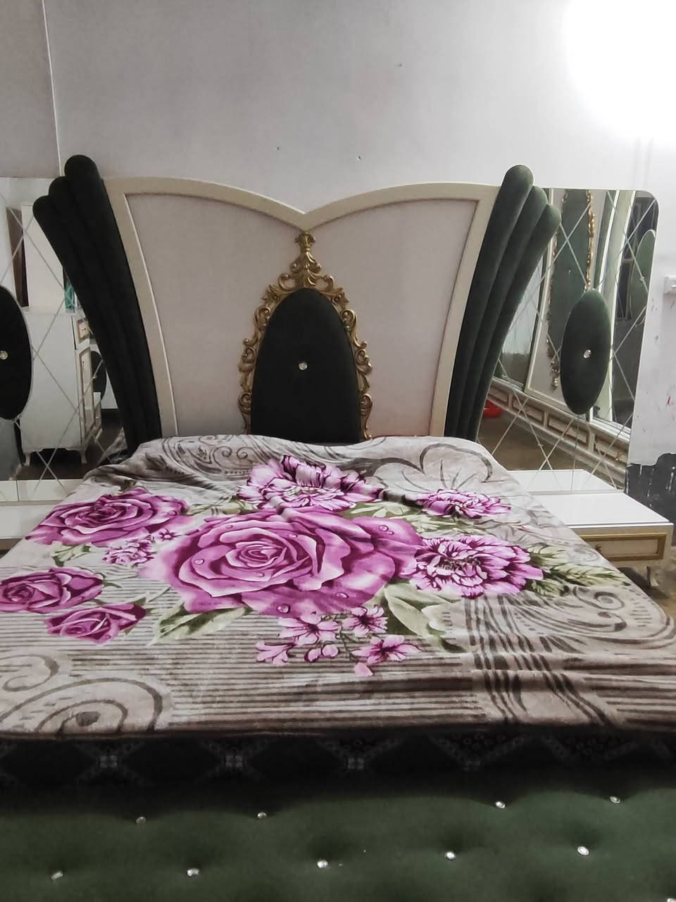 غرفة تركيه كامله للبيع  سعر المطلوب مليون وميه المكان حديثة حي اليرموك


**إذا كنت صاحب هذا الإعلان وتريد حذفه لأي سبب، رجاءا أرسل رسالة إلى الدعم الفني**