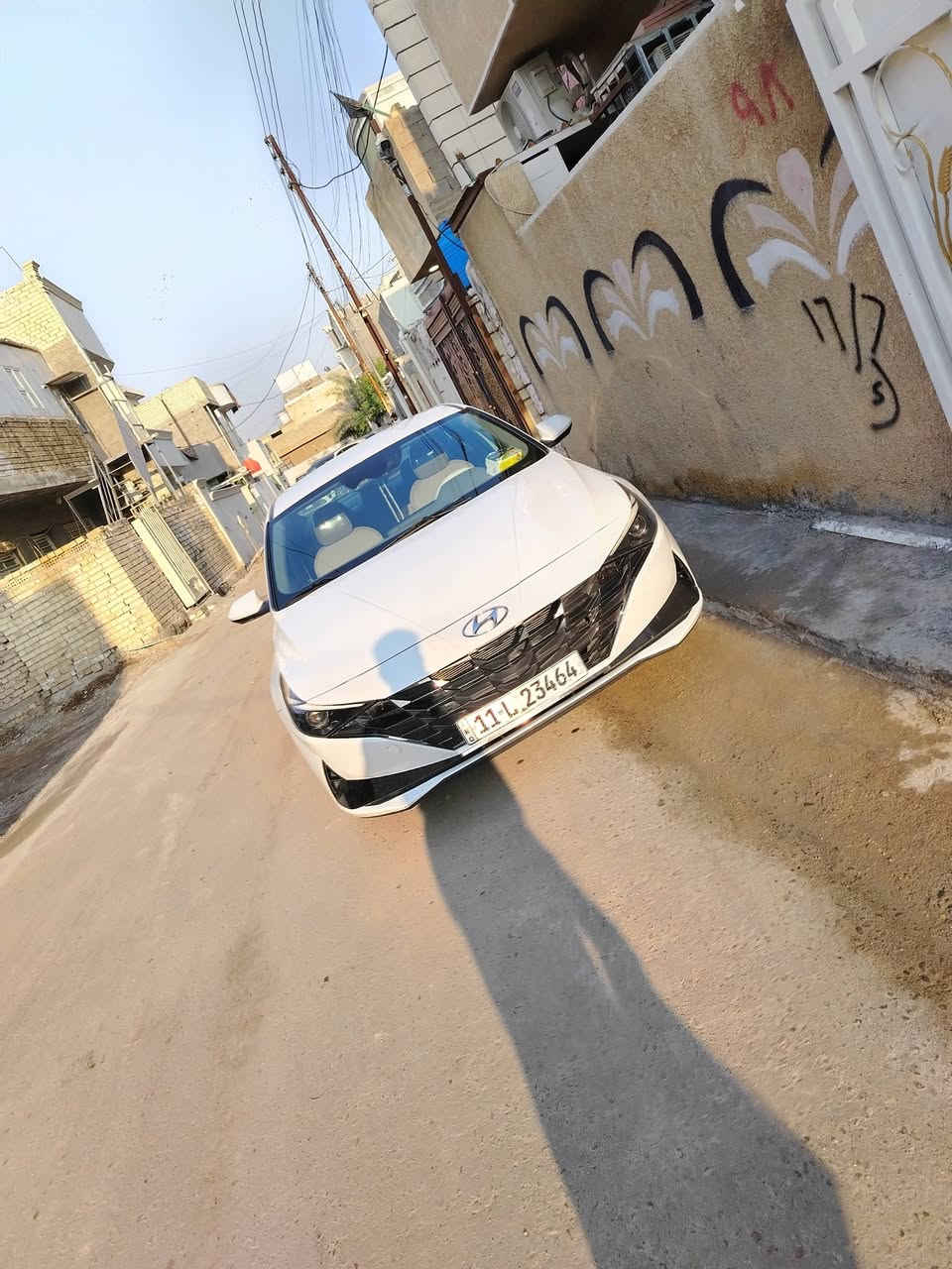 النترا ٢٠٢٣ بغداد بسمي بيضاء محرك ٢٠٠٠ بنزين رقم جديد وارد أمريكي ضرره بنيد فقط لاصبغ ولا معجون تبديل بنيد فقط بدون لاشواصي ولالغود ظربه بنيد سطحي  كامله السياره بدون نقص مكاني بغداد حي الجهاد الحمدانيه الزراعي مقابل الديوان رقم الهاتف *********** غير متواجد عالفيس السعر ١٧٠
