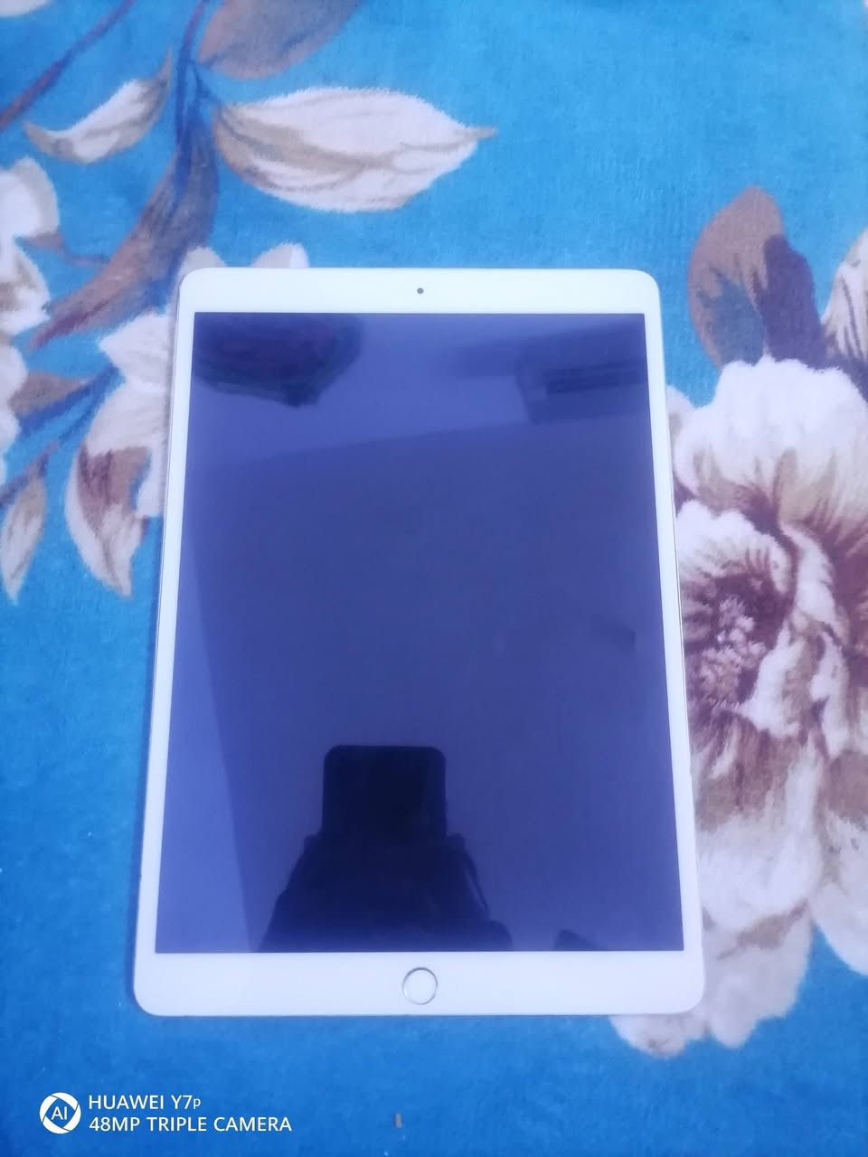 سلام عليكم ايباد 10 برو جهاز غني عن التعريف الجهاز بلادي فقط مبدل كلاس فقطط؟؟ وكاله بطاريه 86 وياه شاحنه اصليه يشغل HD60 فريم ببجي بكل سلاسه وبدون تقطيع العنوان بغداد حي اور السعر 225 وبي مجال ***********
