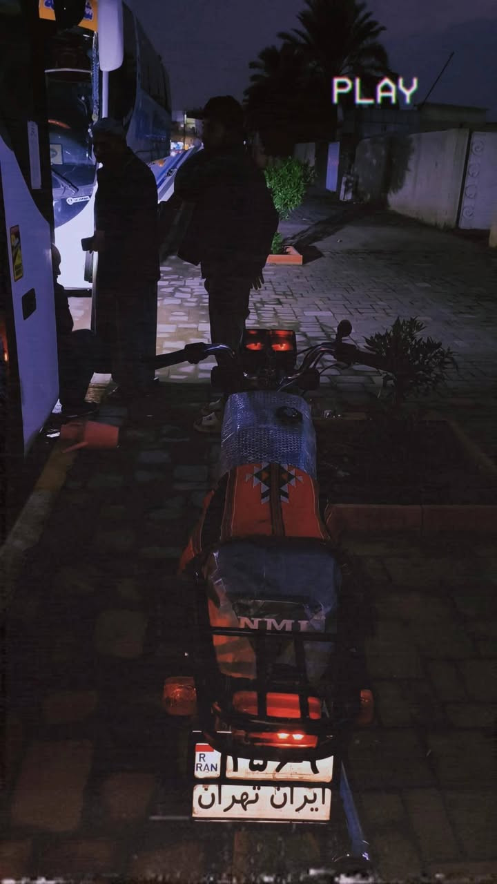 سلام عليكم دراجه اربعه كير شلامجه اصلي تعمير تعمير شاصي 13تعمير اصلي ما ناقصهه شي أوراق اصولي للبيع كربلاء حي العامل سعر 900وبيهه مجال لشرايه ***********
