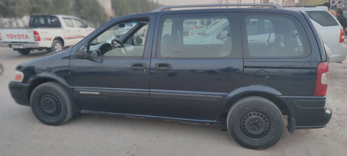 سلام عليكم سياره البيع سبعه راكب حلوه ماناقصه شي مال بيت
سعر 60 كلشي شغال بيه تجي وشوف مكينه وكير بل جيس  
هاذ رقمي ***********
