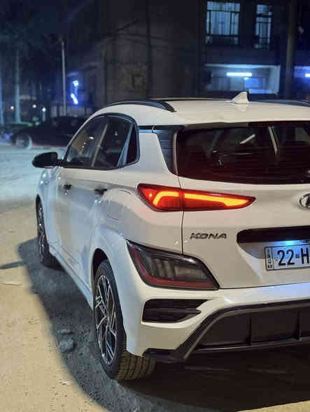 سلام عليكم 
للبيع هونداي كونا 2022 وارد السياره N line محرك 1.6 تيربو السياره صاروخ 
ماشيه 71 الف كيلو ضررها فقط قبغ جنطه معدلي نفسه 
السياره فول للاخير ول N اعلى فئة 
كامره خلفيه 
رادارات 
عدسات زينون 
ليدات 
شاشه اصليه جبيره 
كشن كهرباء 
دشبول شاشه 
كشنات تدفئة 
بصمه 
سلايد 
فول للاخير 
رايدها ب 180$ ومجالها بسيط للاستفسار ***********
