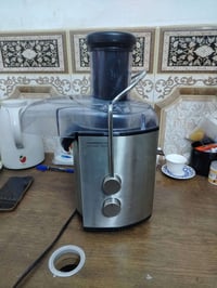 عصارة اوتوماتيك • تعزل الكشر • بدون تكشير