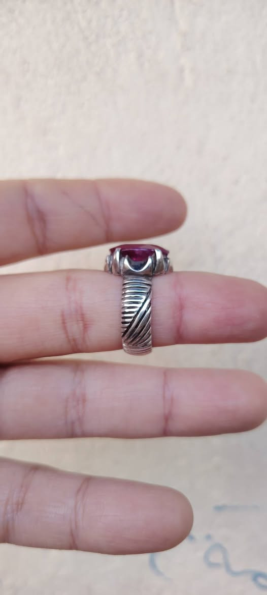 ياقوت افريقي فرط الرمان صياغه يدويه فضة 925 ثقيله
قطعه واحد على واحد جميله جدا وبل عافية على صاحب النصيب السعر خاص


**إذا كنت صاحب هذا الإعلان وتريد حذفه لأي سبب، رجاءا أرسل رسالة إلى الدعم الفني**