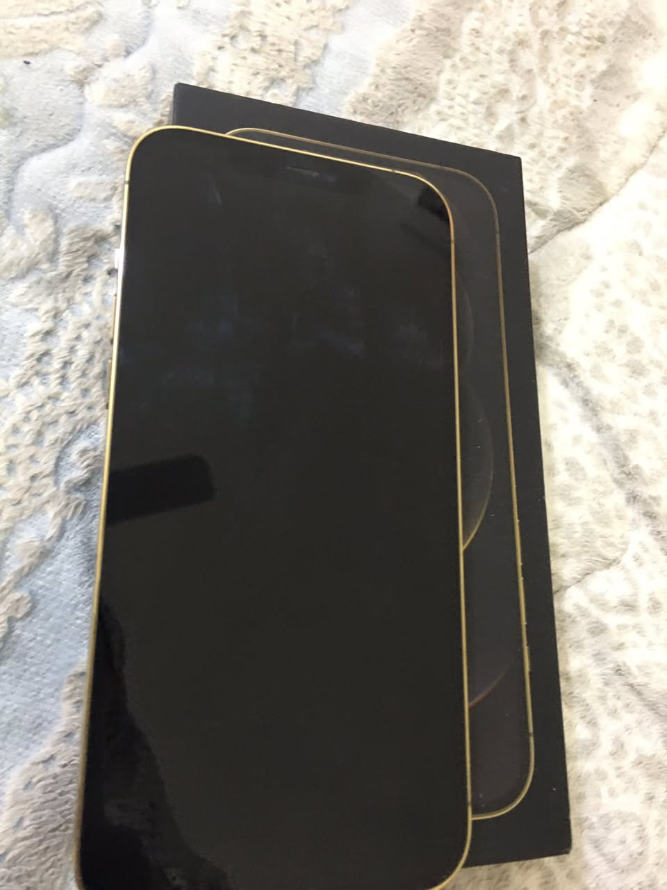 12 برو ماكس ذاكره ٢٥٦ بطاريه ٨١
كامل ملحقات عربي شرق اوسط 
جهاز نضيف على الفحص
سعر ٤٧٥
بغداد 
***********
