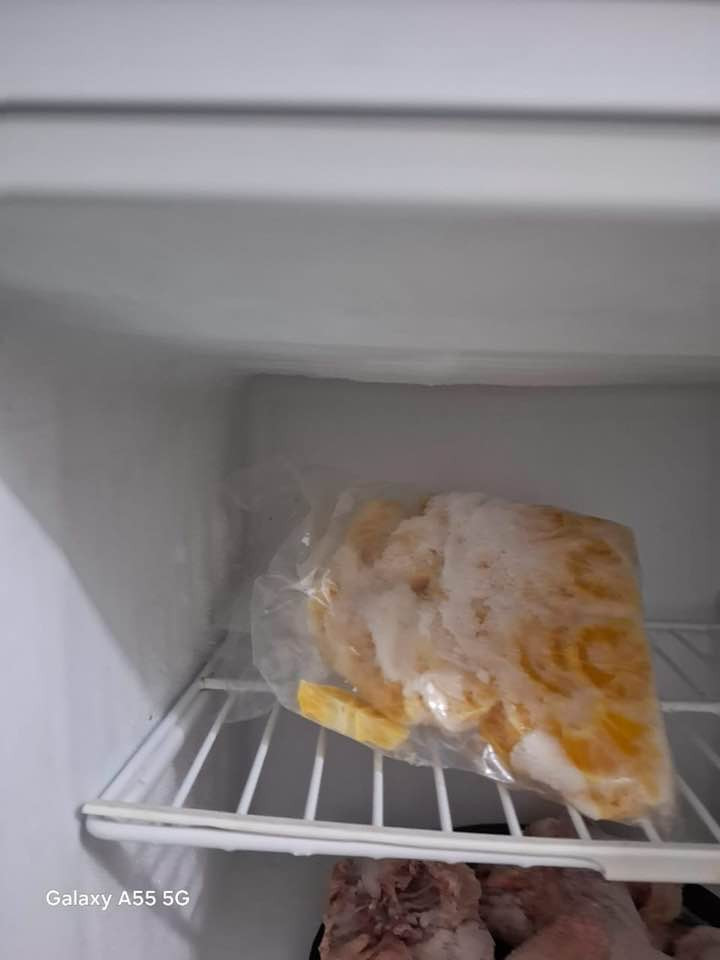 متاح ثلاجة الحجم الصفير السعر ١٩٠ نظيفة ***********
