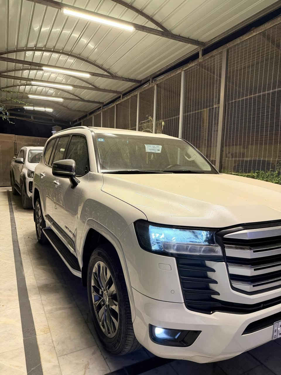 لاندكروز 2022 
ساس اصل GXR ام تطبيق وضمان سياره بوضع زيرو ماشيه50 ألف تنفس طبيعي رقم بغداد باسمي سياره كفاله عامه من كلشي شرط سونار ومغلفه PPF معروفه موصفات ساس تبريد مقاعد مودات قياده وباقي موصفات معروفه

رقم راعيها 
***********
