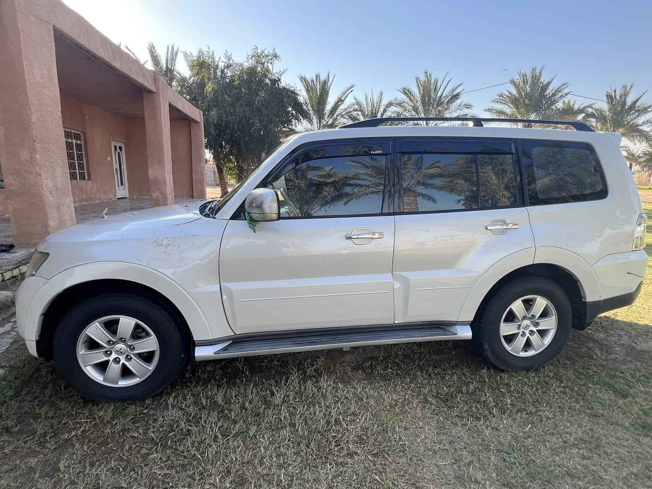 سلام عليكم  باجيرو حبتور  2008   رقم  واسط   انكليزي السياره گير ومحرك مكفولات  محرك 3000  المرغوب الاقتصادي  السياره  
 تختم تاير
 دمام خلفي
كشنات كهربائيه
كامره وحساس خلفي
منظومة زنون
منظومة تبريد جديده
فتحة سقف بانوراما
 سنويه نهاية 2027

السعر125   وبيها مجال 
المكان واسط 

الاتصال على الرقم
***********
