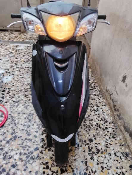 بريز ببغاء نوزل ياباني كله شغاله اي نقص مابيه نضافه فول دراجه جديدة لوك السعر ٧٠٠ بغداد الأمين ***********
