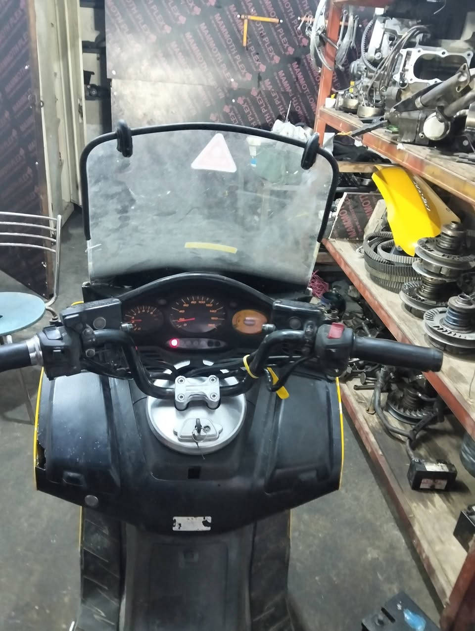 السلام عليكم تفصيخ وصيانه وادامه سلفر ونج  600و400  قوايش دبلات دسكات شتريد موجود وجوه السوك   
رقمي.  ***********
