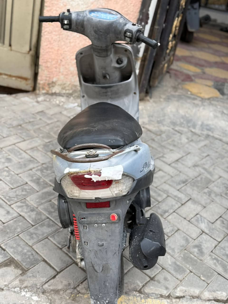 السلام عليكم دراجه منغولي شغاله  مكينه خير من الله استفسار خاص او اتصال ع الرقم ‭٠٧٨٨ ١٧١ ٧٥١٦‬
مكاني بغداد الكريعات
السعر 300وبيها مجال
