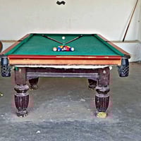 ميز بليارد • نضيف • الزوية