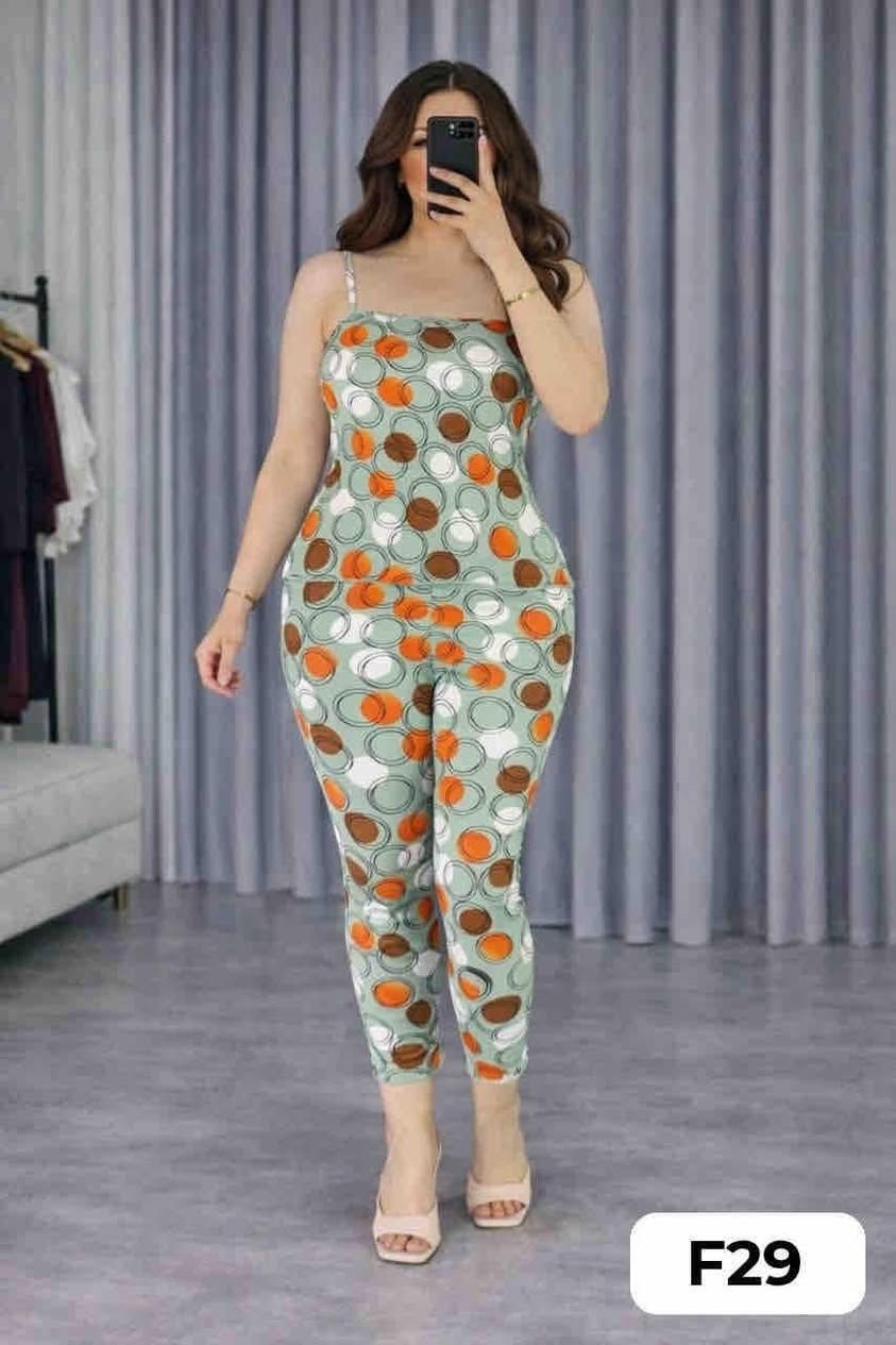 اشتري لزوجتك حبيبتك 
برمودة فانيلة
الخامة فانيلة زبدة
فول ليكرا فري سايز يلبس لحد وزن 85

القطعة 10 الف. توصيل 5 الف لجميع محافظات العراق🔥🔥
للحجز مراسلة الصفحة ارسلي عنوانج ورقم الهاتف ليتم تثبيت الحجز


**إذا كنت صاحب هذا الإعلان وتريد حذفه لأي سبب، رجاءا أرسل رسالة إلى الدعم الفني**