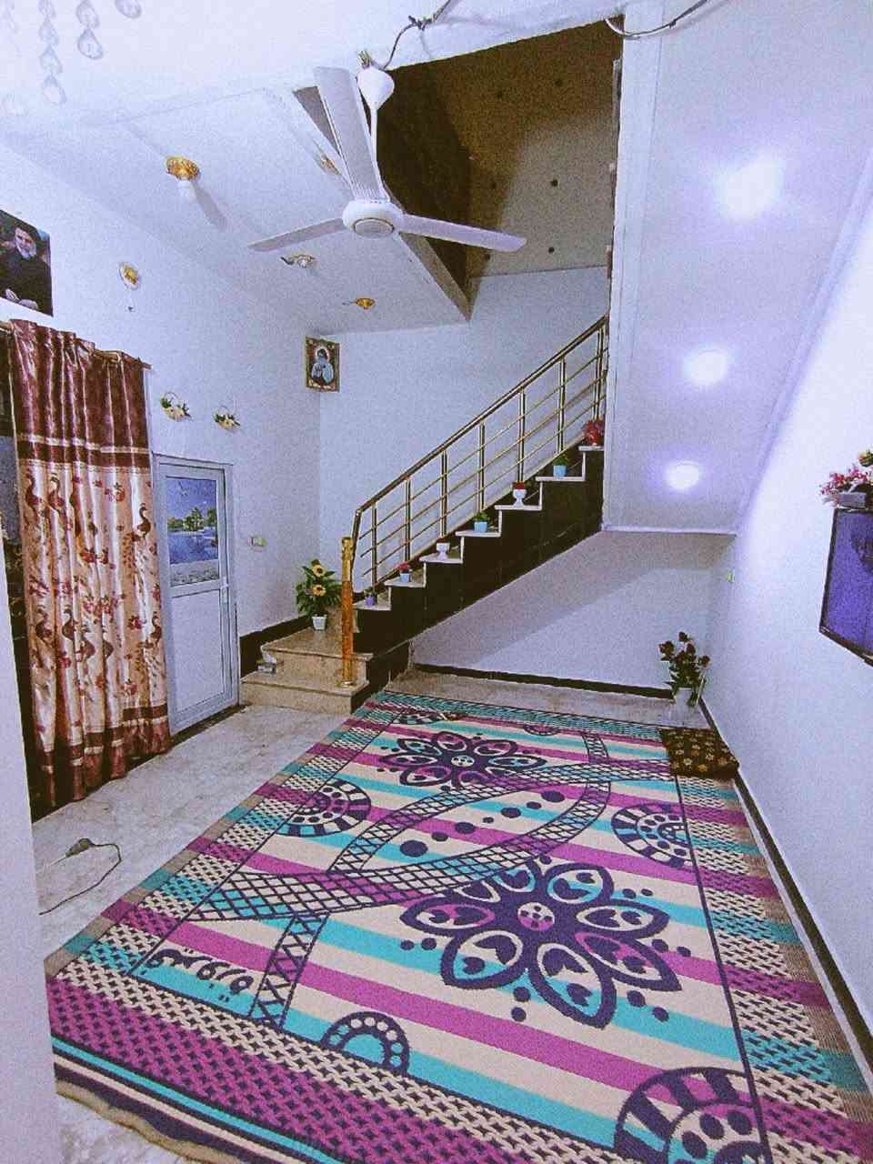 السـلام عليكـم
دار للبيع..
العنوان: في حـي الرحمه الثانية مقابيل محمد ابو التنكر  كامل الخدمات م 100 متر مربع 
.. يتكون من استقبال وغرفه وصالـه ومطبخ وصحيات ومخزن... 
الرقم: ***********
الاستفسار خاص رجآء رجآء...
