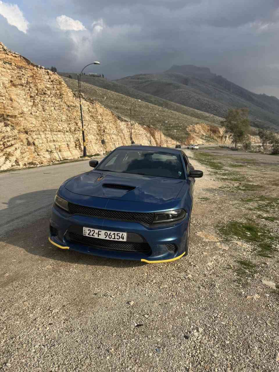 السلام عليكم 
الهم صلى على محمد وال محمد 
للبيع دودج جارجر RT5700 موديل 2023 النداء الاخير  ماشيه 15000miاخت الزيرو تخم تاير البلادي كودير حادثهه فقط جاملغ بدون دواخل بدون ايرباك بجم كبس عليهه بولش ونانو سيراميك ضمان سنتين بيهه رصعتين بلقماره اثر تحميل رقم اربيل ب اسمي السياره كلش جديده والون مميز مكان بغداد بلديات او زيونه اعتقد كل التفاصيل نذكرت والسونر وصور الحادث موجودات بلمنشور الي يخابر ليكلي شبيهه مبيهه كلشي ذكرت واكو شخط كد اصبع بلباب الخلفي الايمن ميذكر بس هم اذكره 
شباب السعر ٢٩٠قفل والسعر كلش زين ل ابو المصلحه واليعرف قيمه الشغله الزينه وهواي على الي يدور مهجوم 
الله يرزقكم عجبتكم او لا ارفع المنشور بكلمه تليق بيك 
اسف ع اطالة
***********
