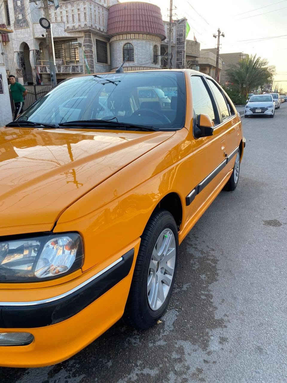 السلام عليكم
بيجو بارص موديل 24 
سياره جديده مثل ما موضح 
منظومه غاز 
سياره حره باسمي رقم جديد 
تحويل ثاني يوم 
سياره مكفوله من محرك كير 
شاشه كاربلي 
تبريد قطعتين 
مري شفط 
تحكم ستيرن 
ماشيه 55الف 
سياره بغداد 
عارضها 80 
***********
