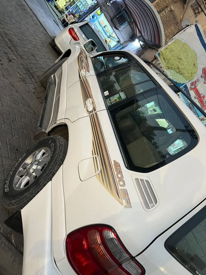 سلام عليكم للبيع لاندكروز مديل 2001 محدثه 2007 سياره بدون صبغ عده شبر بل جاملغ امامي ليسر وشبر بل جاملغ امامي ليمن ولباقي على لبلاد مكينه كير صدر تخم تاير كله جديد تبريد ثلج سياره جاهزة تانكيات بانزين 2 ثلاجه فتحه سياره ماشيه 200 رقم بغداد دولي بسمي تحويل مباشر مكان بغداد رقمي ***********
