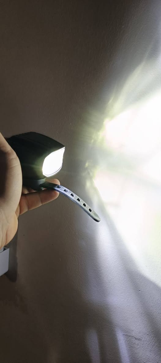 سلام عليكم
اغراض بايسكل جديده انطي بيهن سعر حلو وبلعافيه


**إذا كنت صاحب هذا الإعلان وتريد حذفه لأي سبب، رجاءا أرسل رسالة إلى الدعم الفني**