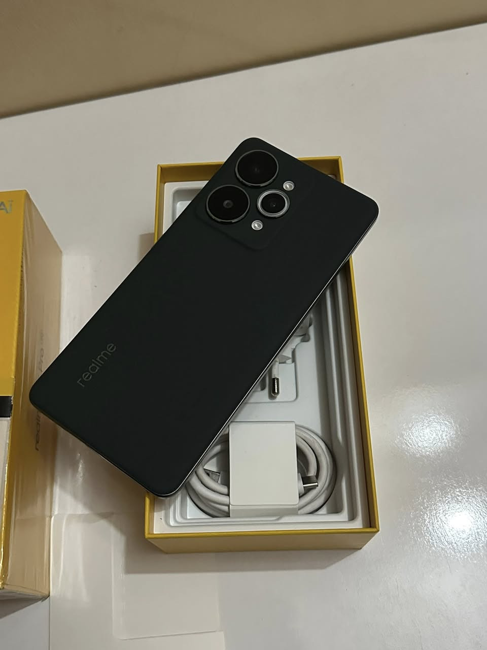 ريلمي 15 برو 5G ذاكرة 512 رام ١٢+١٤ 
مستخدم قليل ملحقات كاملة
سعر ٥٠٠ قفل 🔐 مكاني بغداد جسر ديالى قديم شراي خابر ***********
