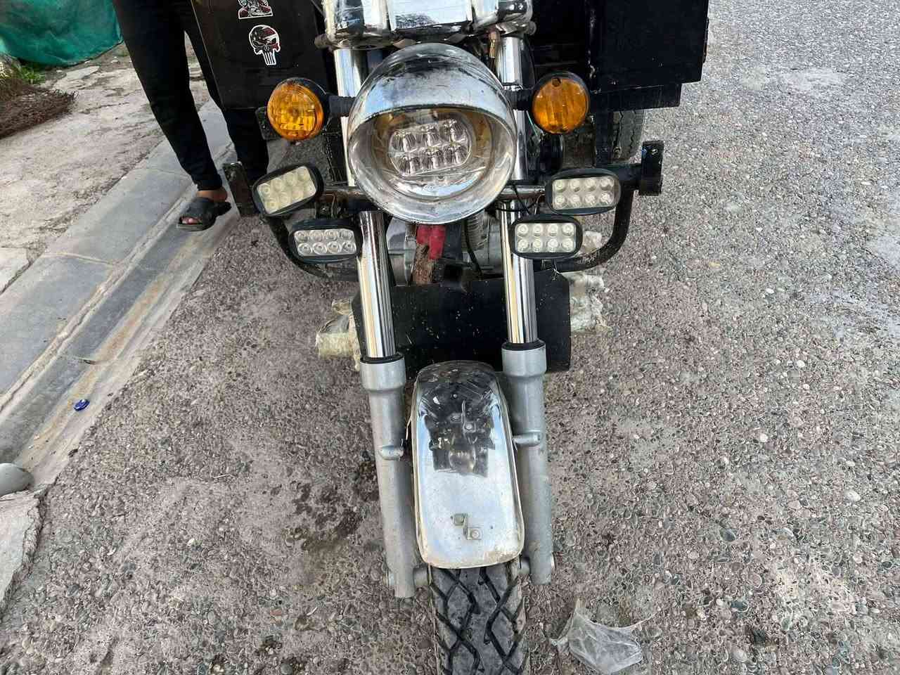 السلام عليكم ستوتة للبيع شغالة كلها كهربائيات شغالة  الاتصال على الرقم *********** او مراسلة عالخاص السعر 950 وبيه مجال
