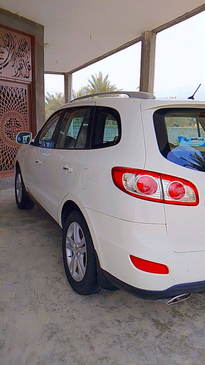 السلام عليكم سنتافي 2012 رقم بغداد انكليزي كفاله عامه من عده الحافه مال الداير مال الجاملغ الخلفي السياره فول مواصفات للأخير محرك اربعه سلندر رقم الهاتف/*********** /السعر 145
