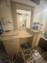 كنتور  ميز تواليت  جرارات  للبيع 07811816983 100 الف