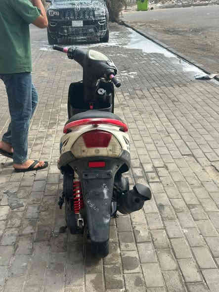 السلام عليكم دراجه ماكس عدله رمبه صار لي شهر طلعتها من الحاويه كفاله عامه كفرات اصليه كزوز fmالاصلي رياضي سكن الوان لايت عالي ناصي كلشي شغال نكره سلف وهندر واحد دراجه ناعمه وحلوه كلش ووصلها موجود ***********
