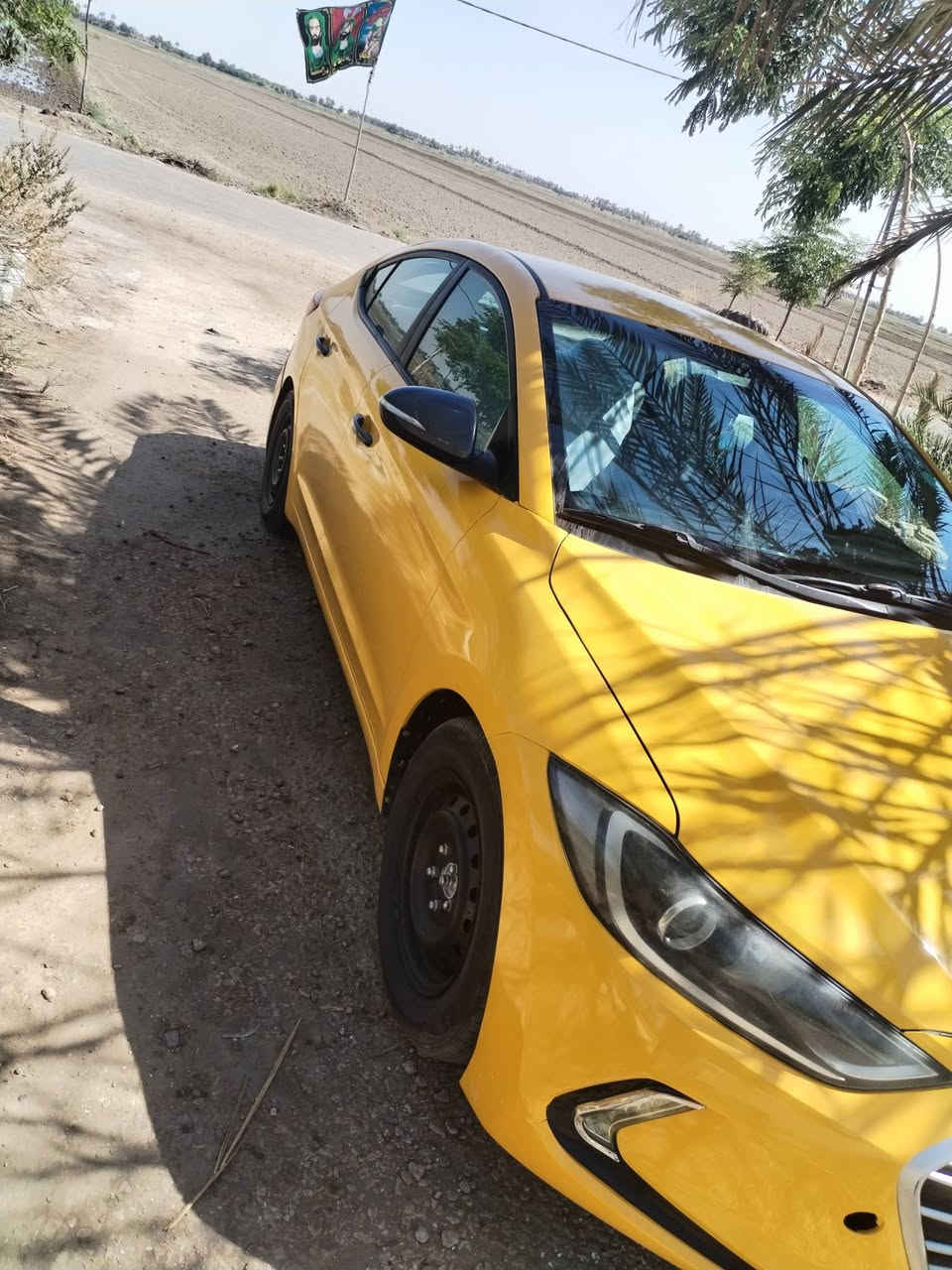 النترة ١٧ للبيع نص فول حلوه وجديده كير ومكينه جدد كفاله ١٢٠وبيه مجال الشراي رقم بغداد جديد مداور ثاني يوم مصفره هيه وغرامات ما عايزه الف السيار جديده والسونار موجود بل منشور حادثه جاملغ وبنيد ***********الشراي
