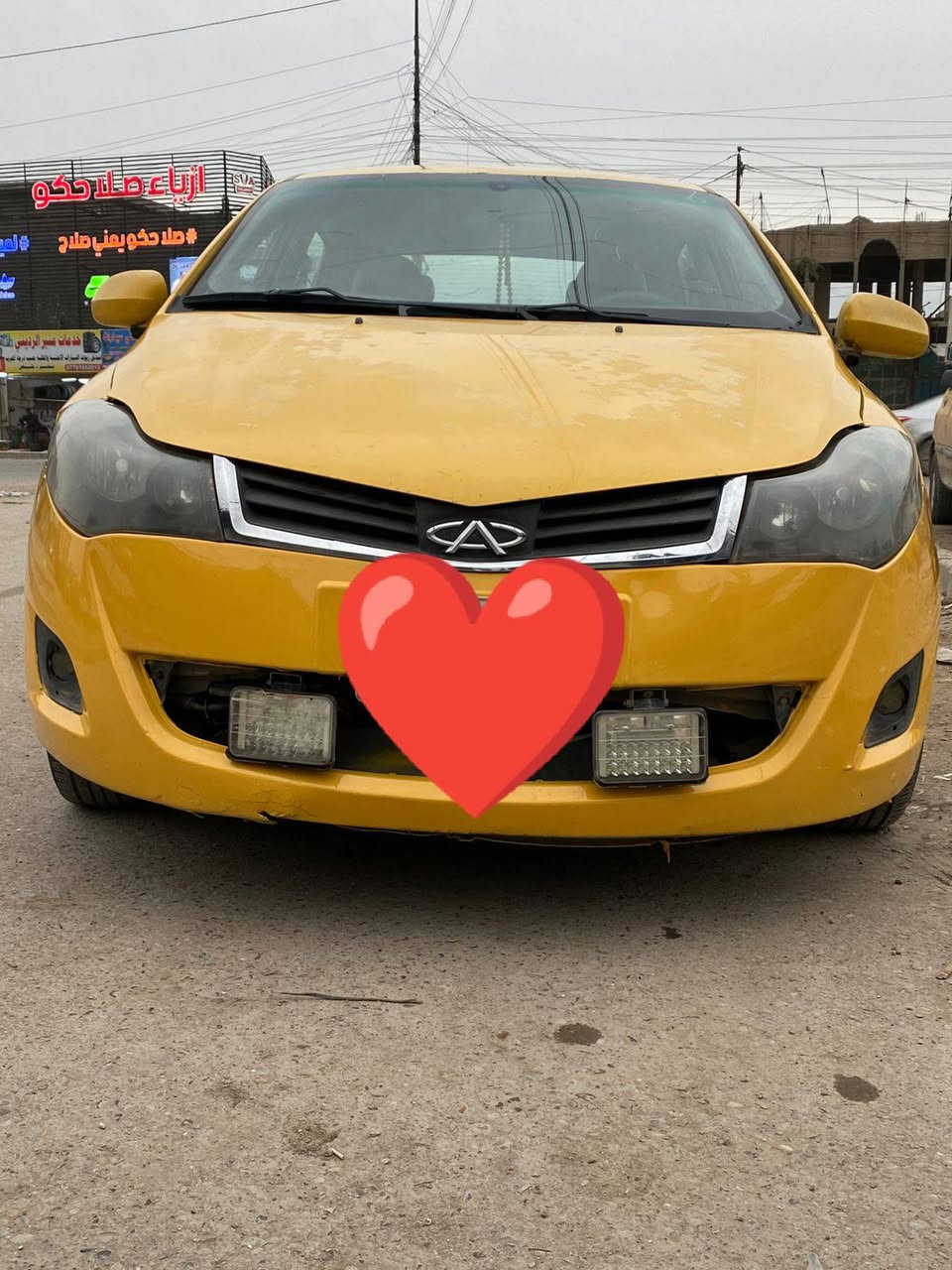 شيري فلاوين مكينه وكير كورلا ياباني اوتماتيك 
 سياره كله بلاديه من الدعاميه للدعاميه برغي ممفتوح بيها جاهزه مجهزه 
حساسات كلها شغاله 
كهربائيات 
ترايك وين متريد 
والسياره شرط السونار 
بس بيها رصعتين بل باب 
دواخلها جلد 
هيئه غرامه مصفره 
ارقام انكليزي 
سياره مال بيت 
سعر 37 وبيها مجال للطيبين 
مكاني بغداد العبيدي 
***********
***********
