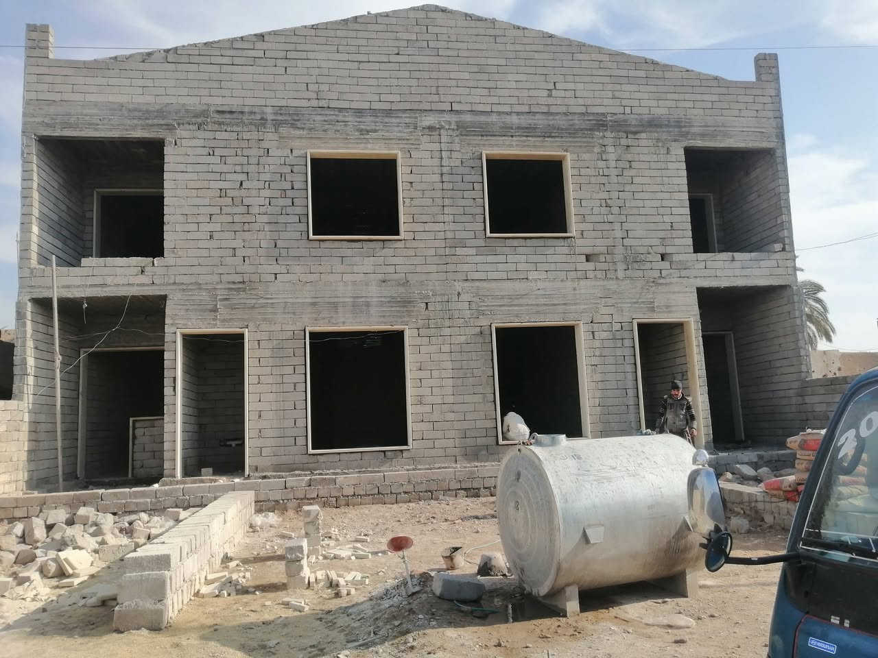 يوجد كادر حجر حلان بسعر مناسب شغل شرط هندسه من يرغب بل عمل يتصل عل خط و الخاص مفتوح ***********
