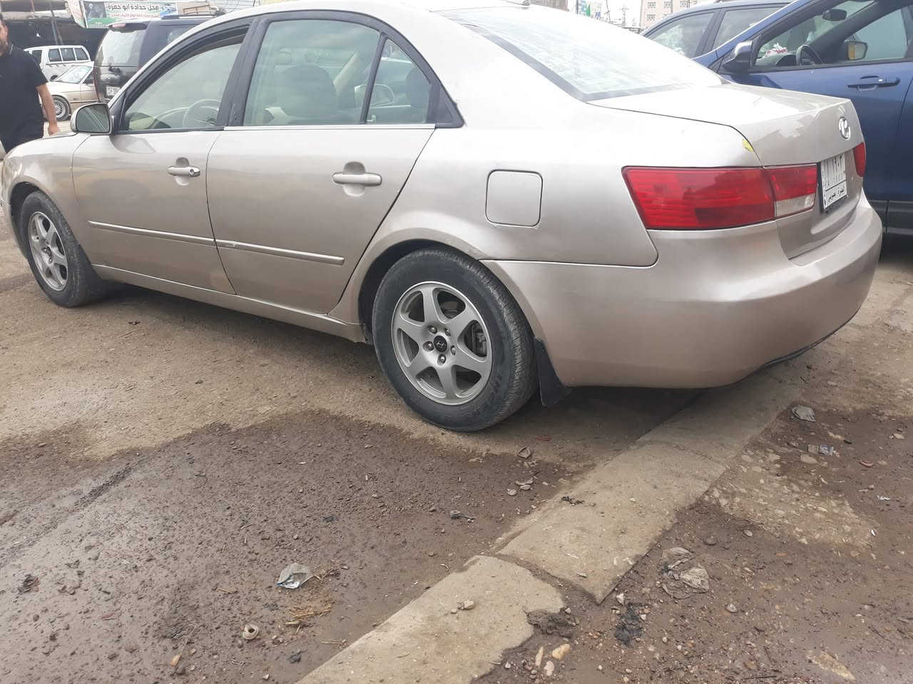 سوناتا ٢٠٠٧ وارد امريكي مصبوغه حزام 
محرك ٢٤٠٠ تبريد ثلج 
رقم بصرة 
سعر ٩٥ 
***********
